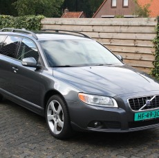 Volvo  V70